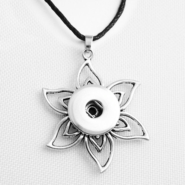 Silver Flower Snap Necklace - Snap Necklace
