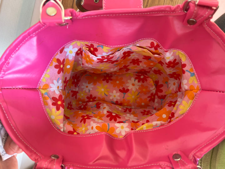 Adorable Corn Husk Woven Hand Bag Barbie Pink Handle, Snap Closure