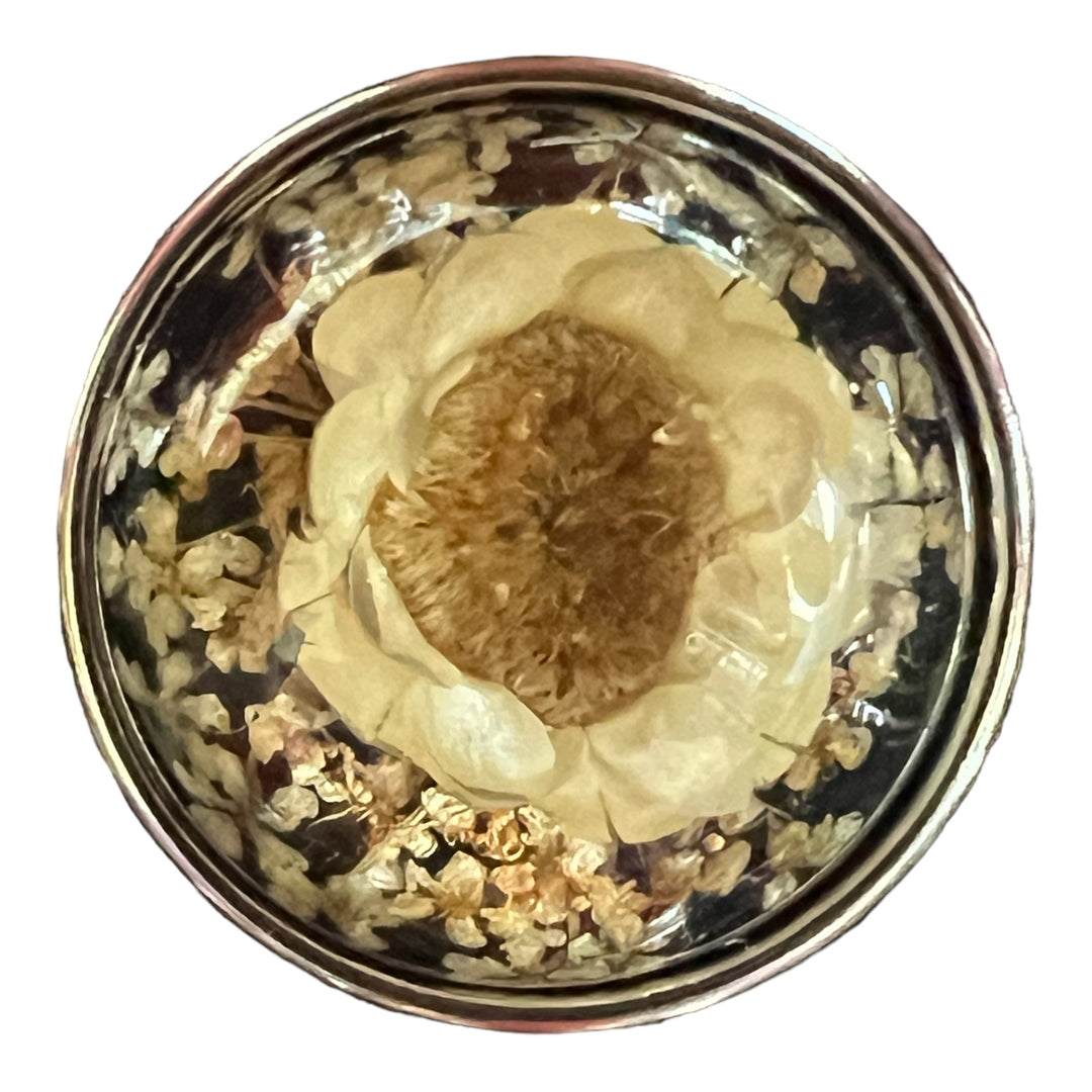 20MM Natural Dried Flower in Resin Snap
