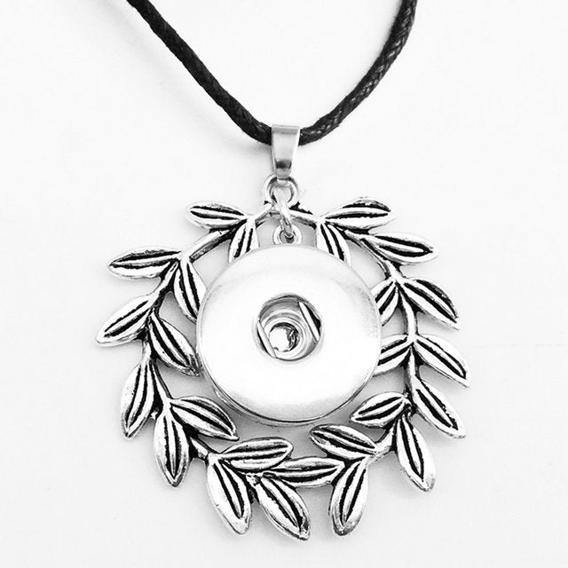 Silver Wreath Snap Necklace - Snap Necklace